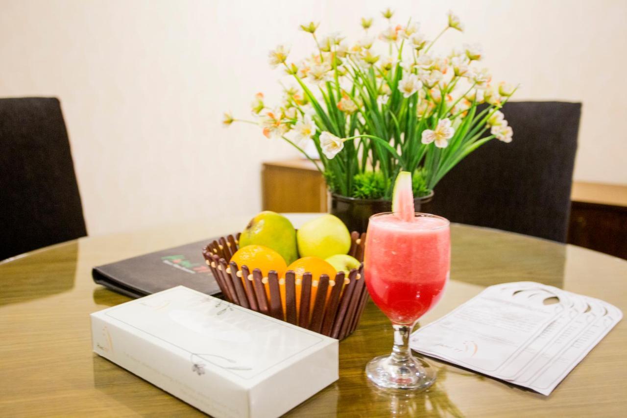 Hotel 71 Дака Екстериор снимка