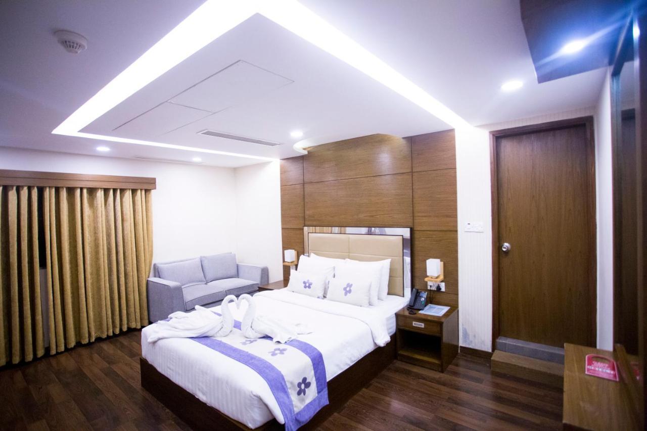 Hotel 71 Дака Екстериор снимка