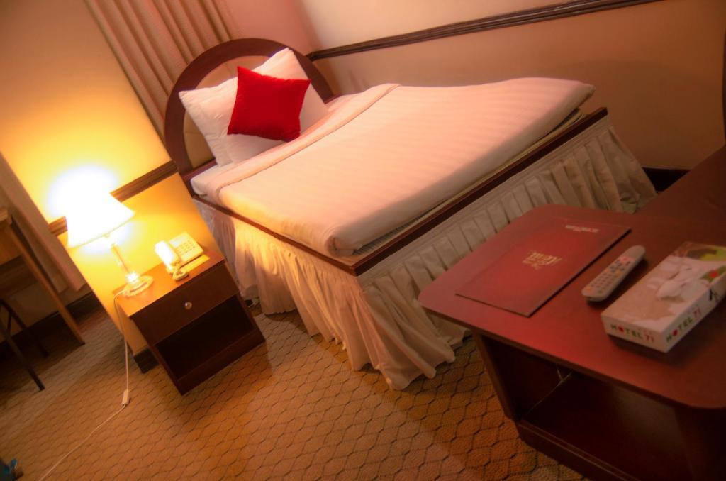 Hotel 71 Дака Стая снимка